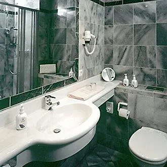 Hotell Seehotel Luisenhof Falkenhagen (Markisch-Oderland)