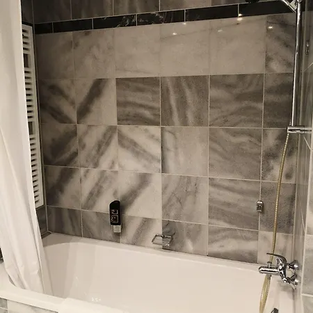 فندق Seehotel Luisenhof Falkenhagen (Markisch-Oderland)