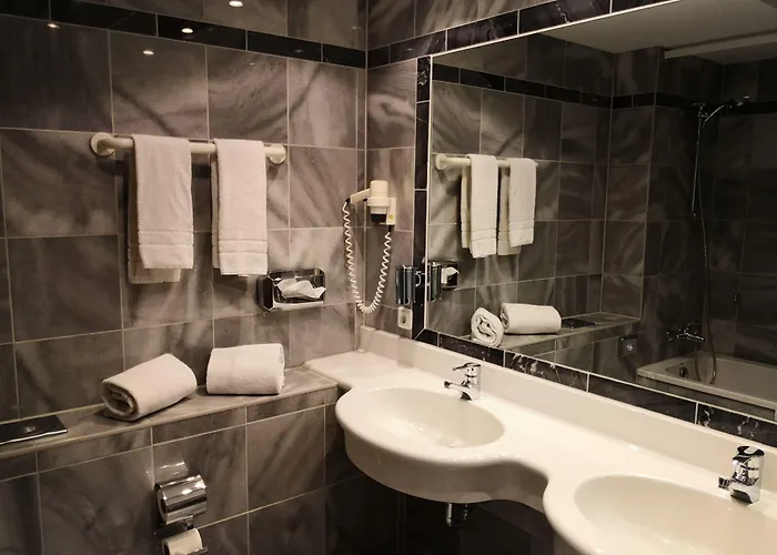 Hotel Seehotel Luisenhof Falkenhagen (Mark)